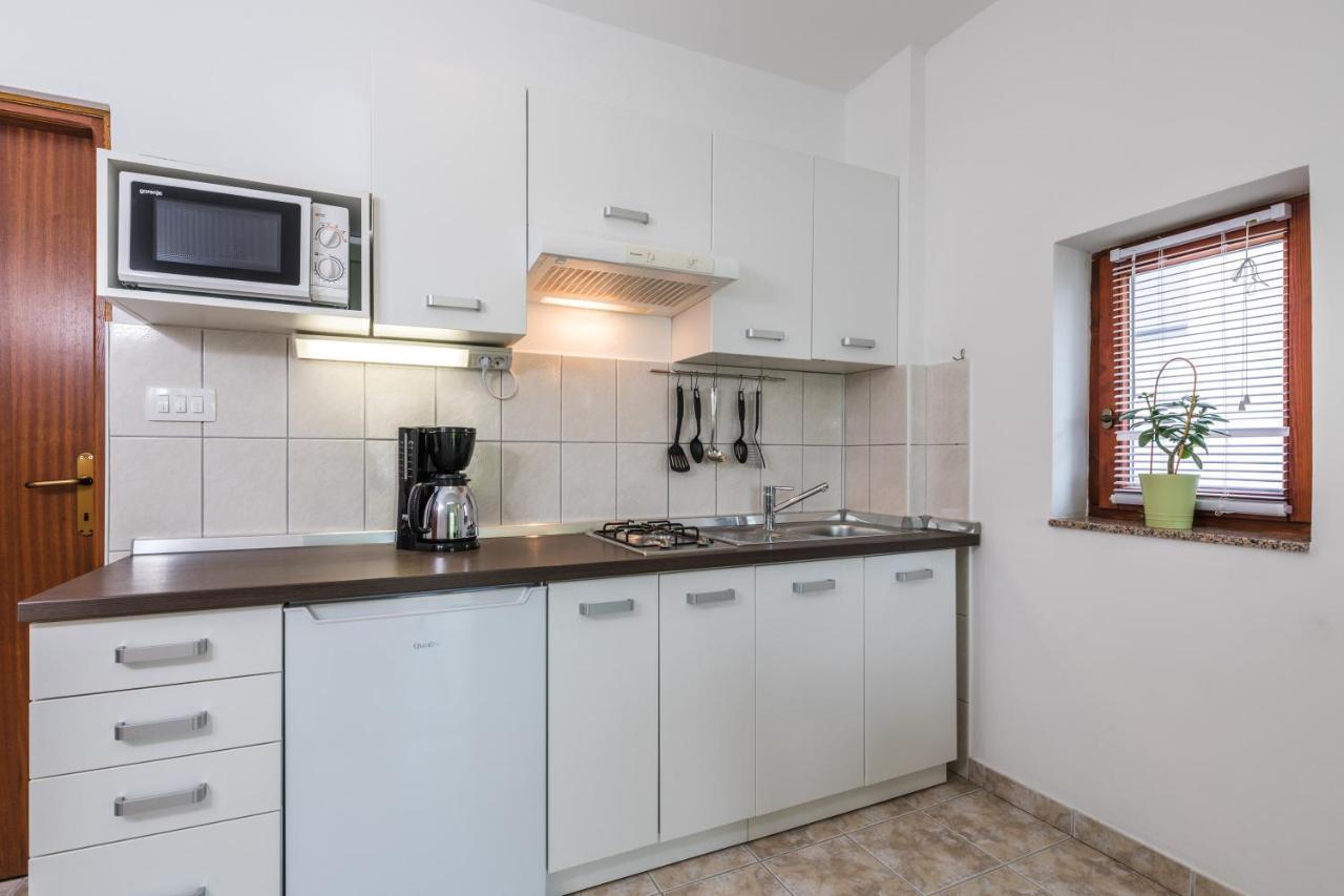 קריקווניצה Apartments Mikanovic מראה חיצוני תמונה