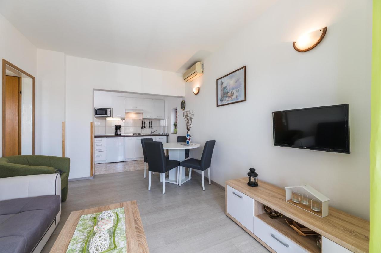קריקווניצה Apartments Mikanovic מראה חיצוני תמונה