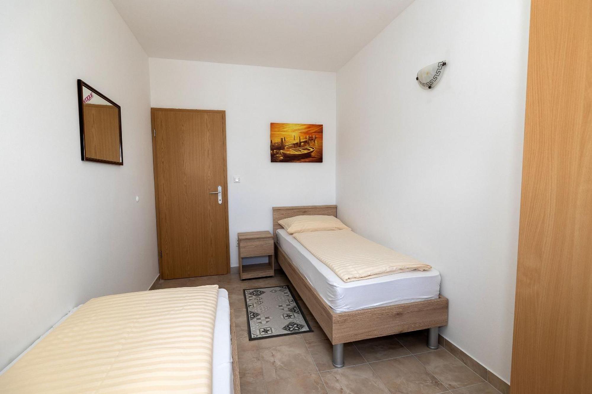 קריקווניצה Apartments Mikanovic מראה חיצוני תמונה