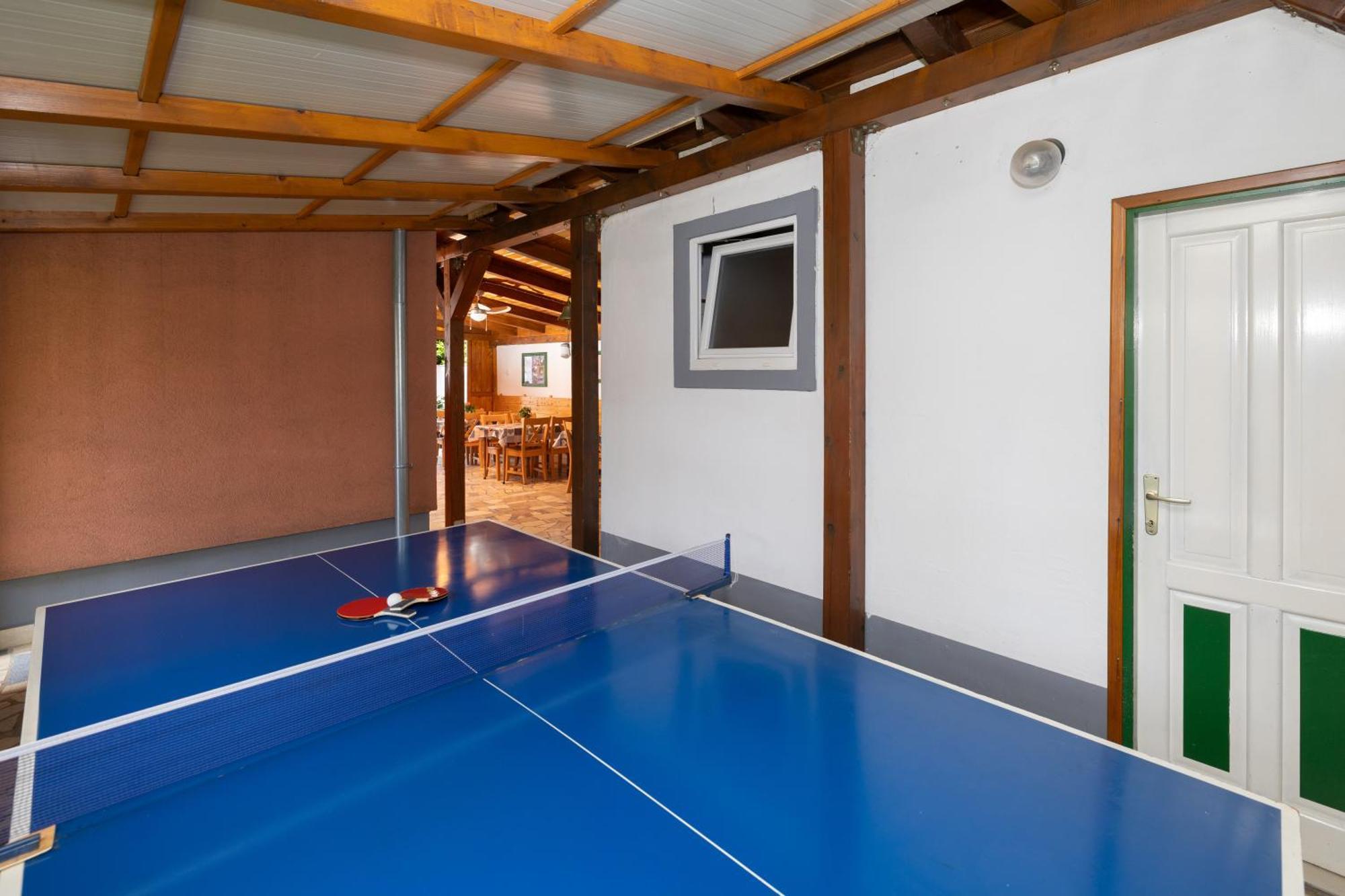 קריקווניצה Apartments Mikanovic מראה חיצוני תמונה